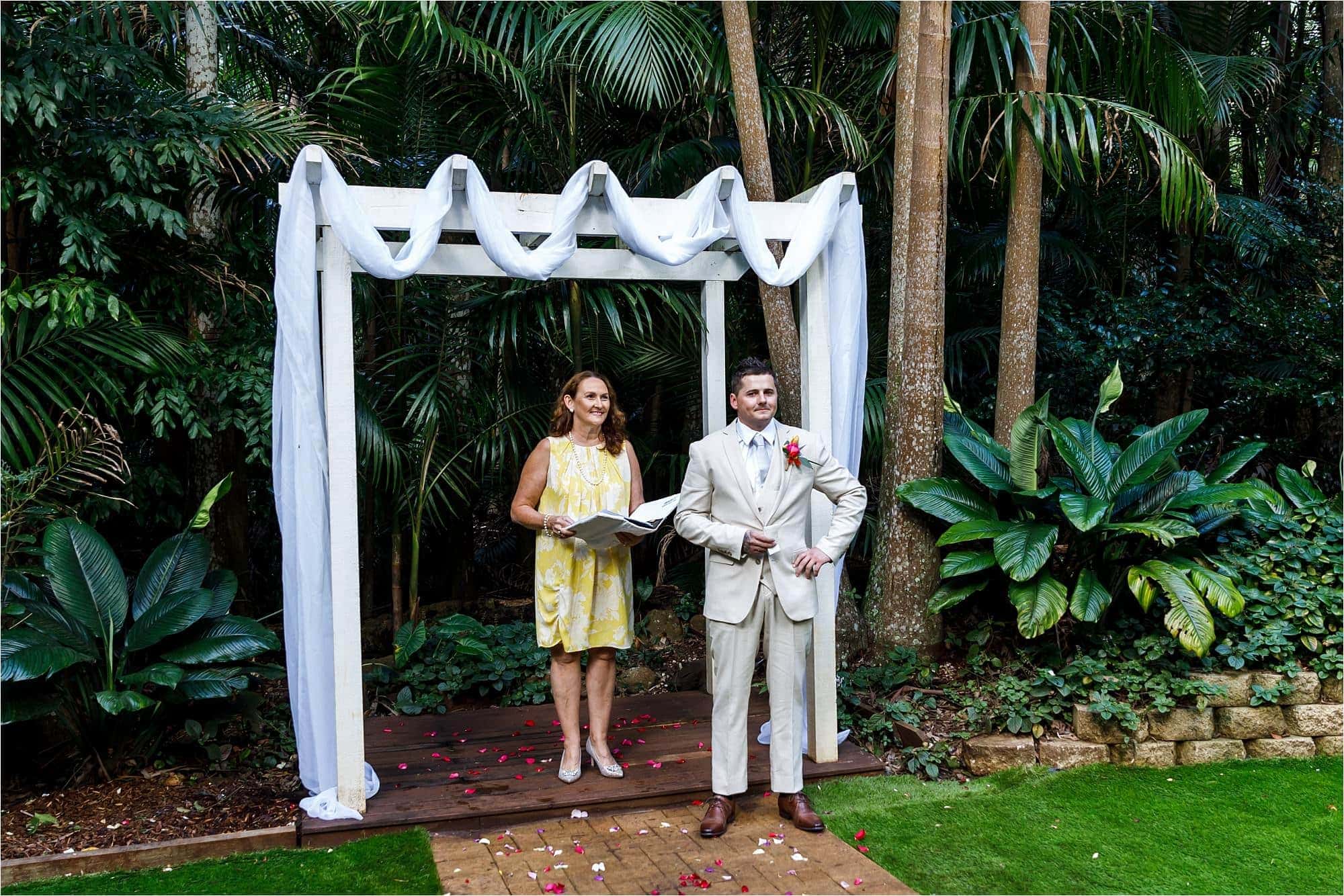 Intimate weddings at Pethers rainforest resort tamborine mountain