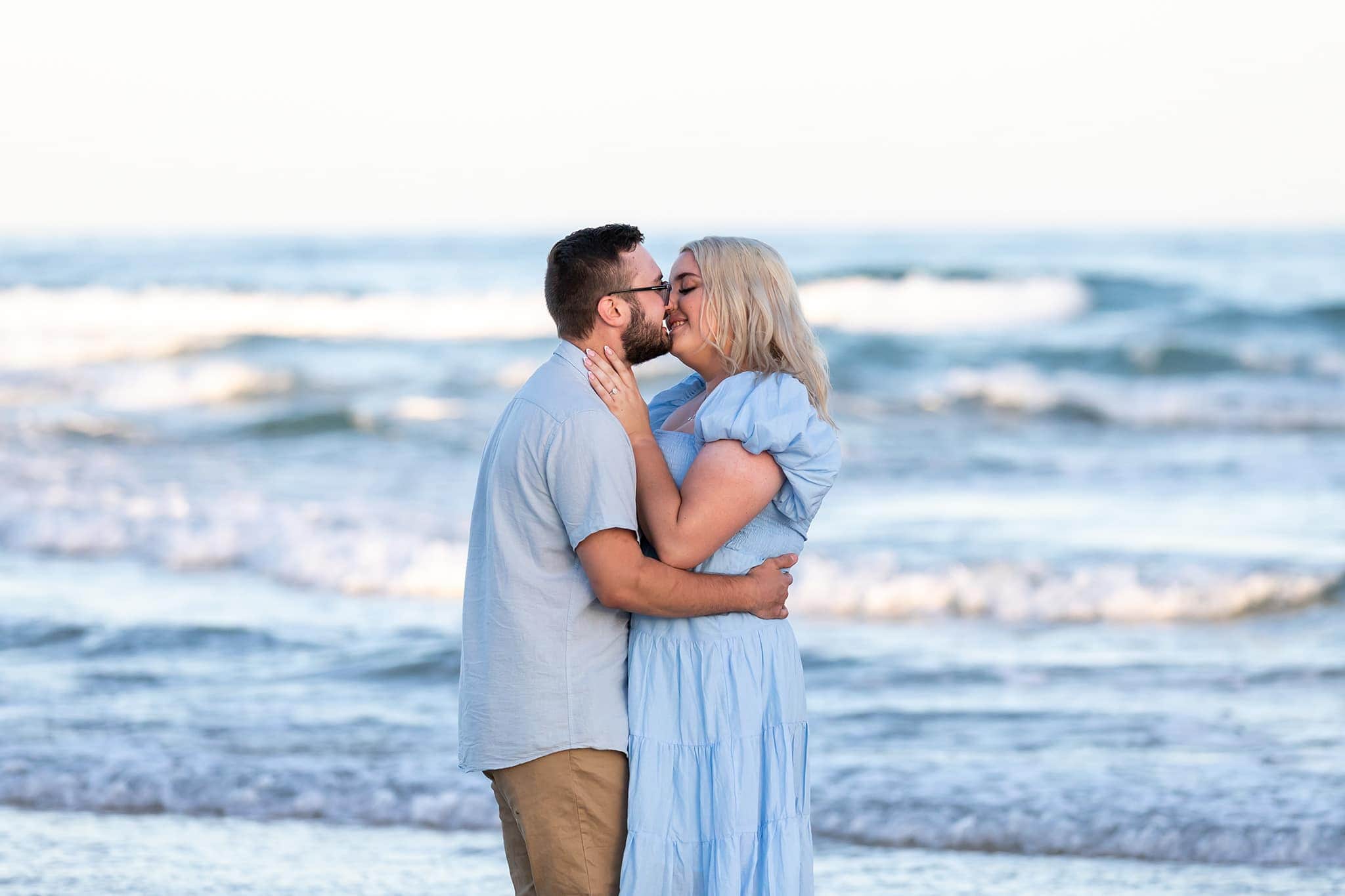 Gold-coast-beach-engagement-by Bec Pattinson Photography