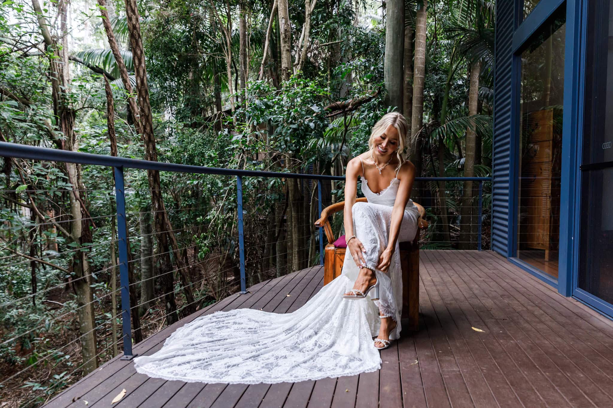 Stunning bride Michelle at Pethers Rainforest Retreat.