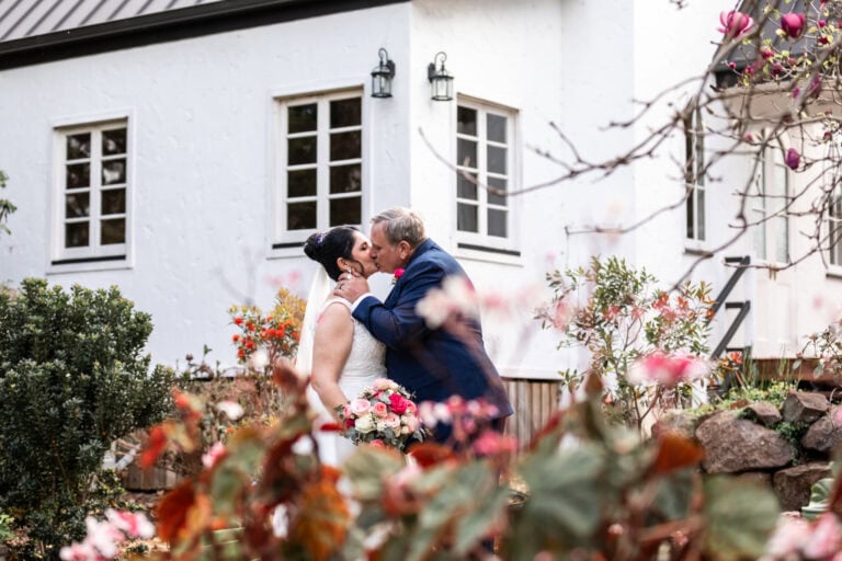 Wedding st Bernards Hotel, Tamborine Mountain, by Mooi photography.